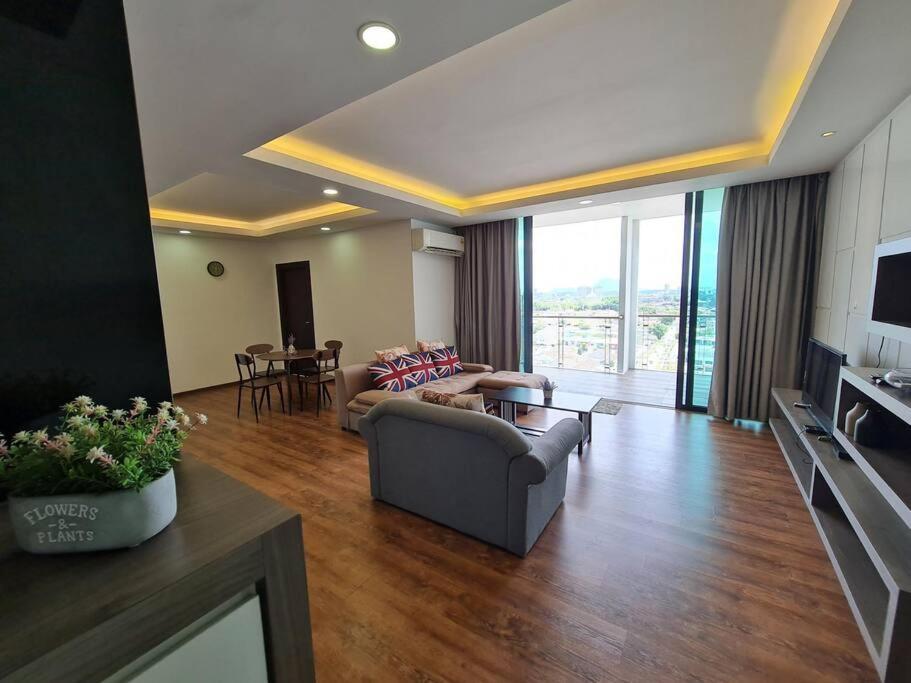 Apartament Lovely Vivamall City View With 2 Card Lv10 Kuching Zewnętrze zdjęcie